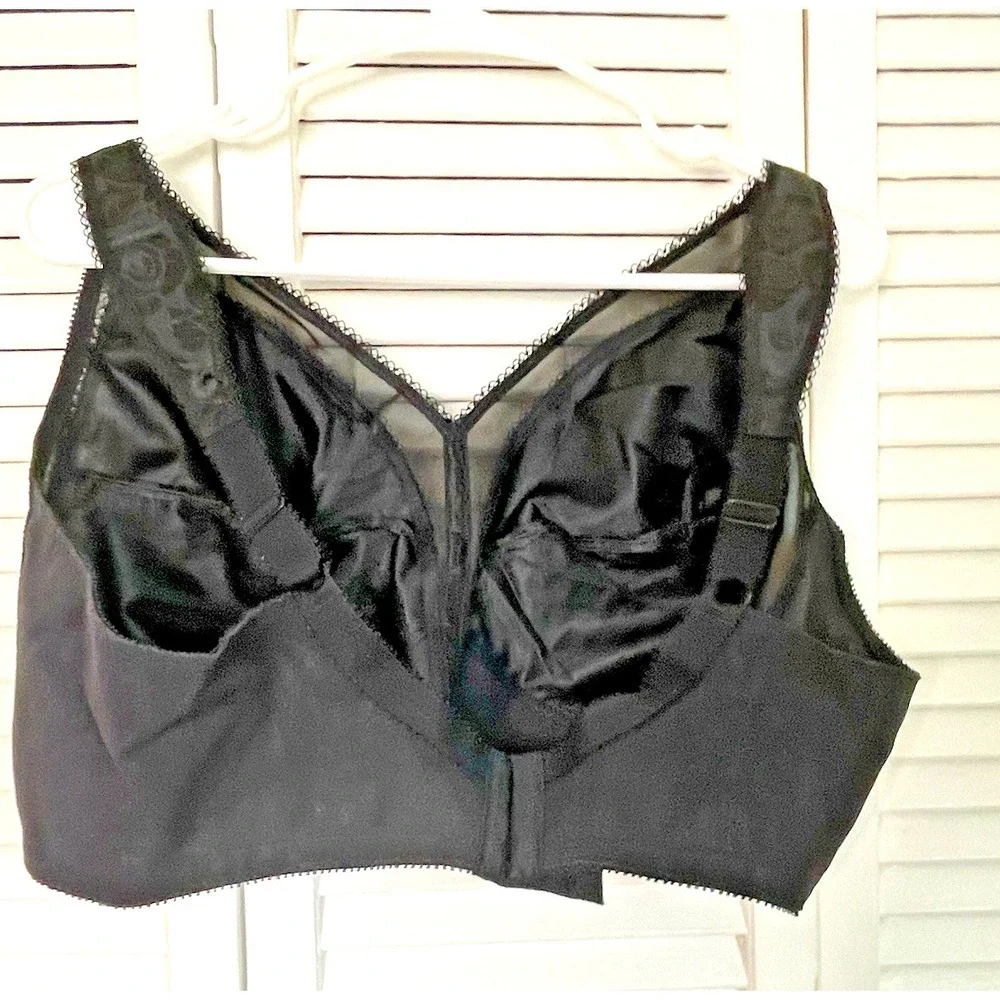 Playtex 52C 18 Hour 4693 Ultimate Shoulder Comfort Wireless‎ Full Coverage Bra